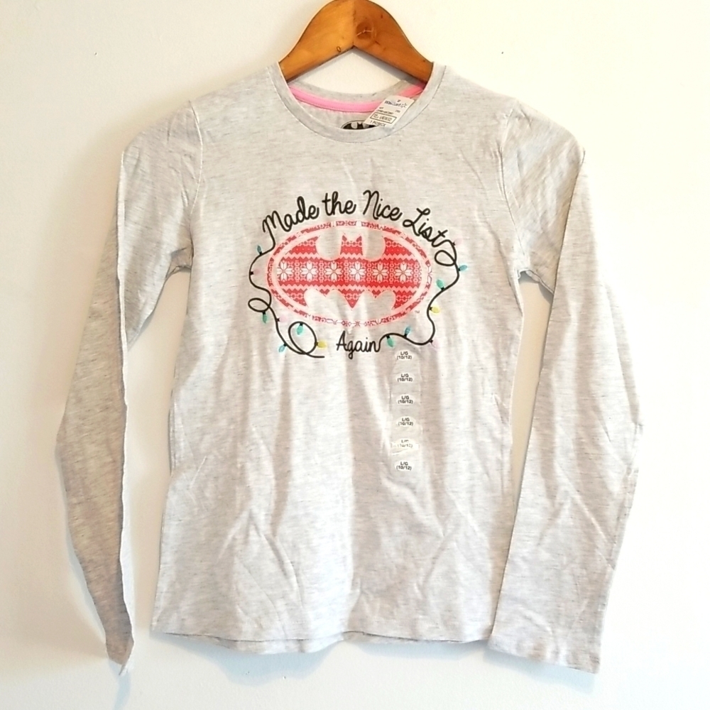 2/$15 BATMAN girl holiday shirt 10/12 NWT
